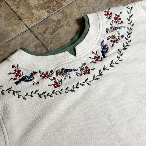 Vintage Holiday Bird Embroidered Winter Sweatshirt C&K Designs Ivory M - Picture 2 of 8